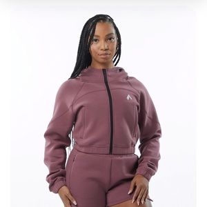 ALPHALETE ELMTS Crop zip jacket NWOT S